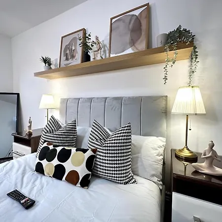 Chic Birmingham Studio With Natural Light! Exterior photo
