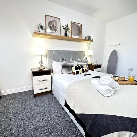 Chic Birmingham Studio With Natural Light! Exterior photo